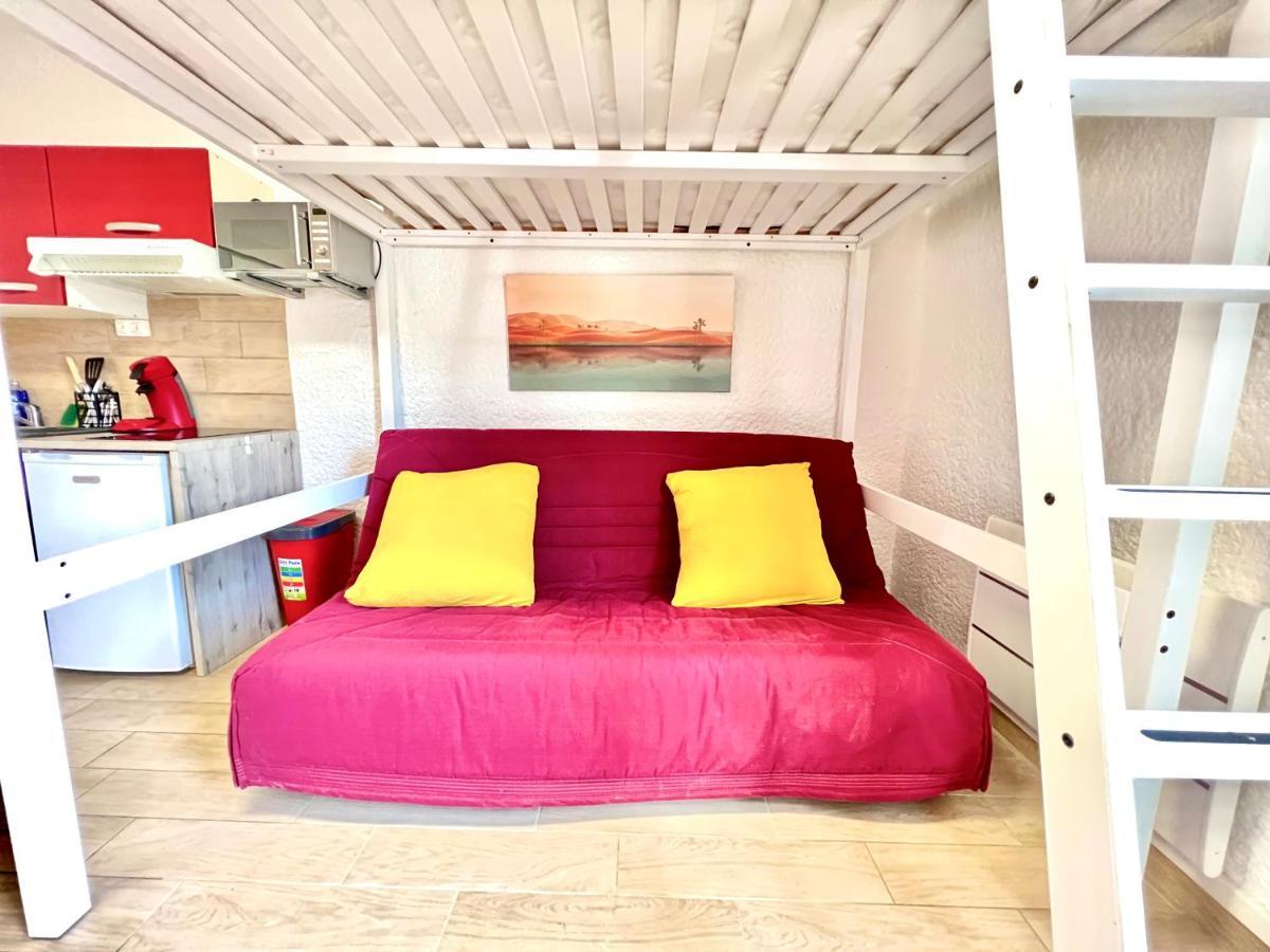 ~ Le Riad ~ Studio 1/4 Pers, Porte Du Futuroscope シャッスヌイユ・デュ・ポワト エクステリア 写真